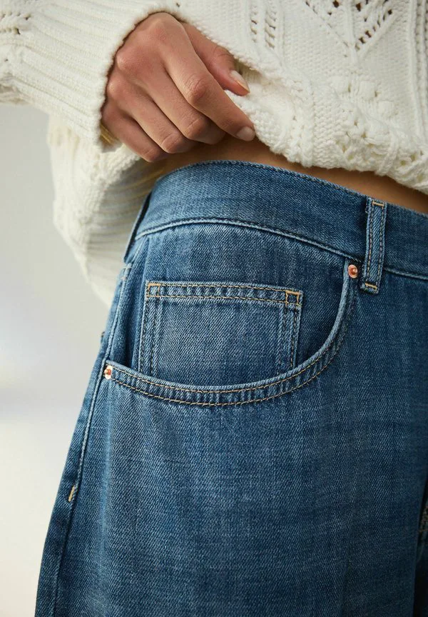 Джинсы с высокой посадкой, складками спереди, зауженного кроя. Next, Mid Blue Denim
