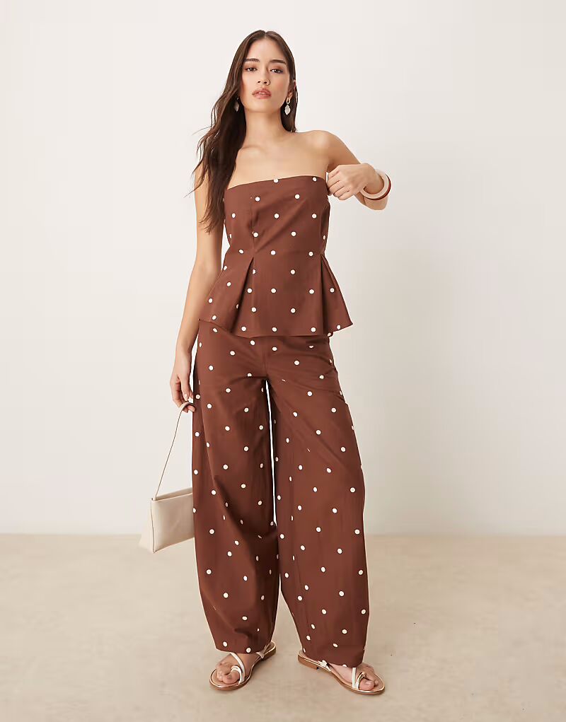 

Брюки-бочонки из льняной смеси ASOS DESIGN в шоколадном горошке