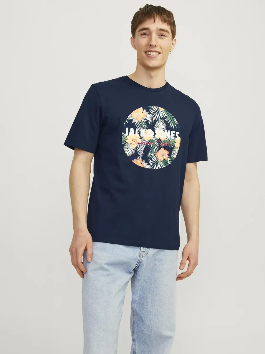 

Футболка Jack & Jones "JJCHILL SHAPE TEE SS CREW NECK", синий