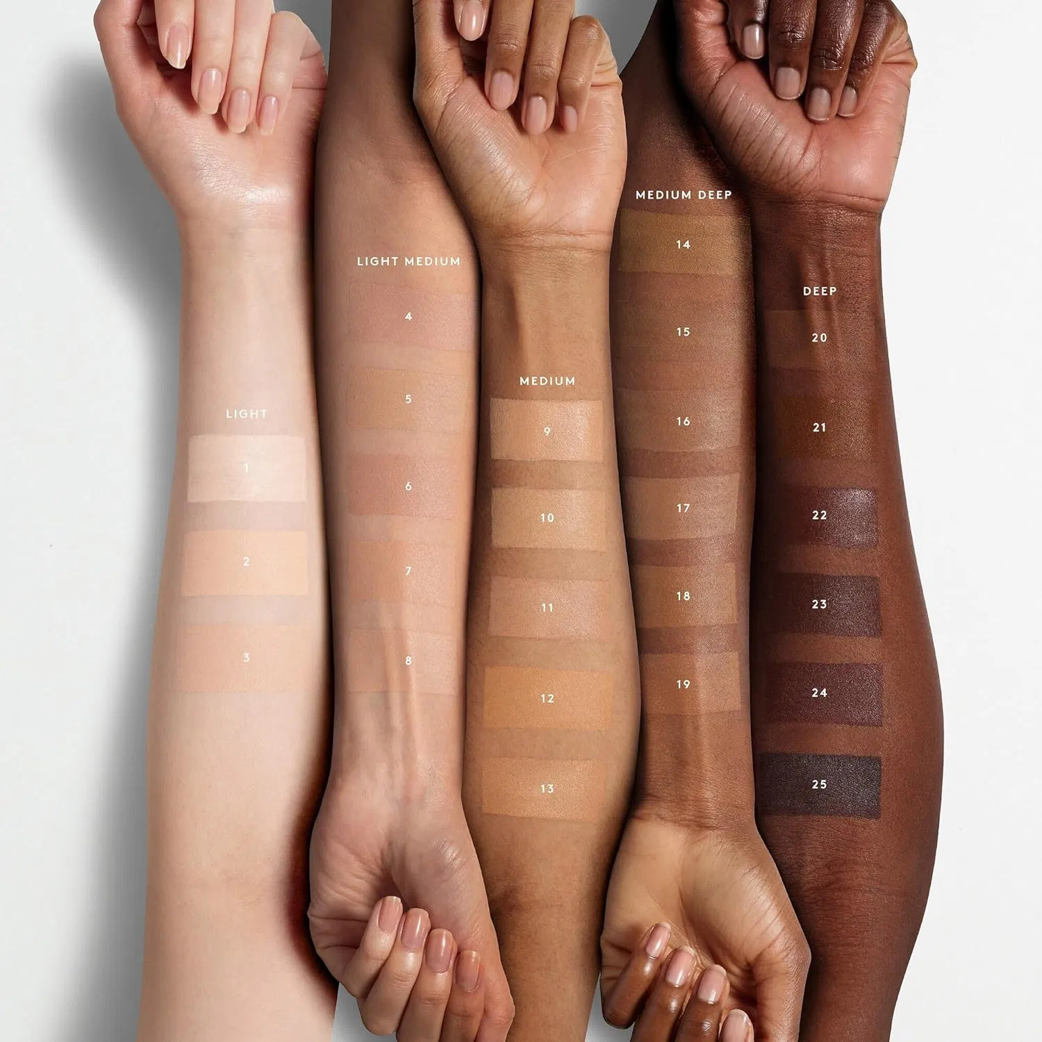 Тональная основа FENTY BEAUTY Eaze Drop Blurring Skin Tint 19 — фото 2