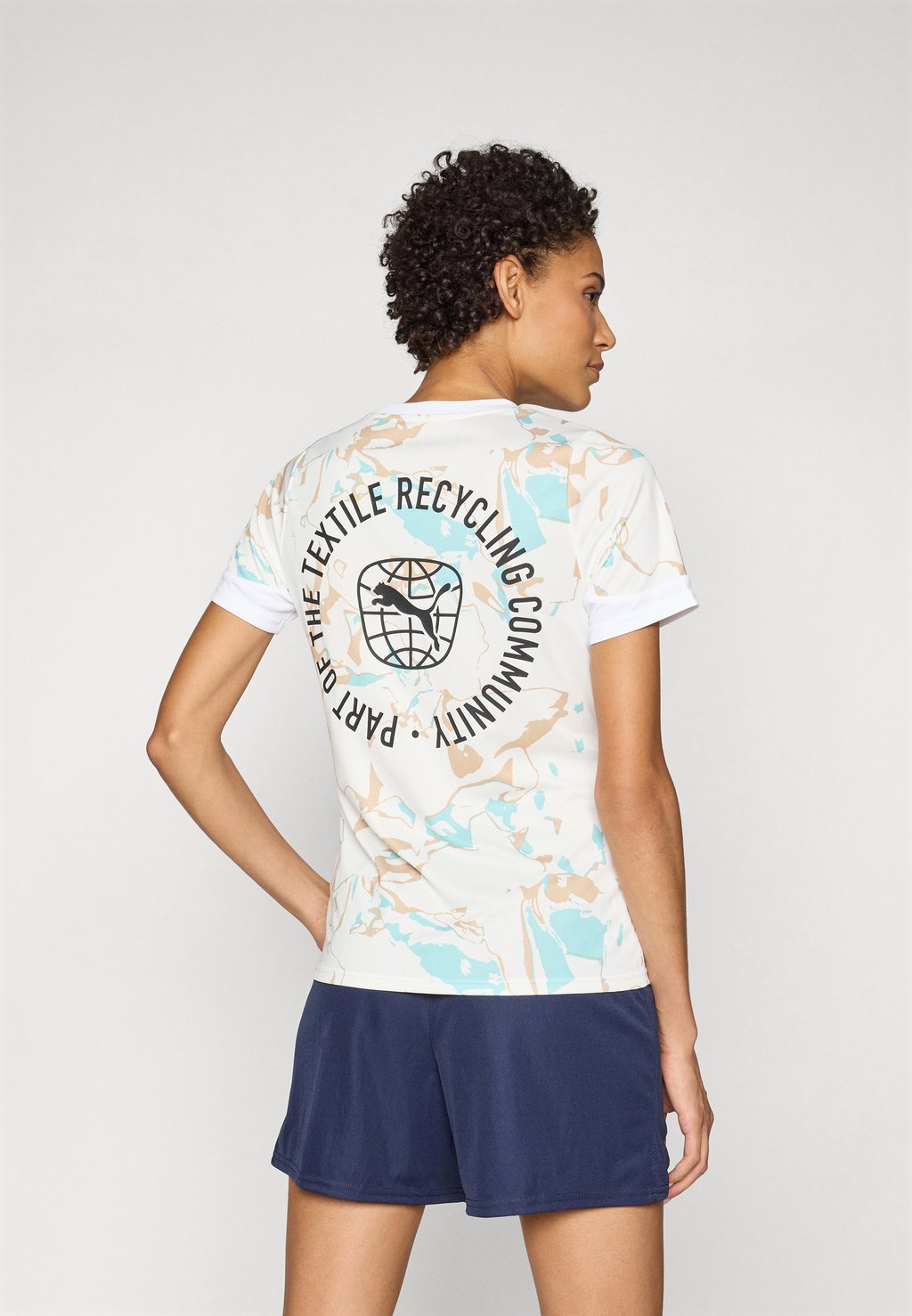 

Спортивная футболка INDIVIDUALEARTH DAY Puma, белый