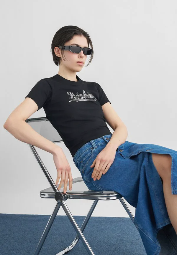 

Футболка с принтом в виде волн свободного кроя Dickies, Black, Черный, Футболка с принтом в виде волн свободного кроя Dickies, Black