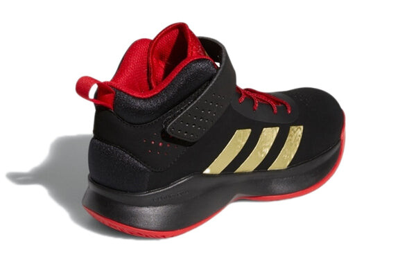 Кроссовки adidas Cross Em Up 5 Wide Slip On 'Core Black Gold Metallic Scarlet', черный — фото 4