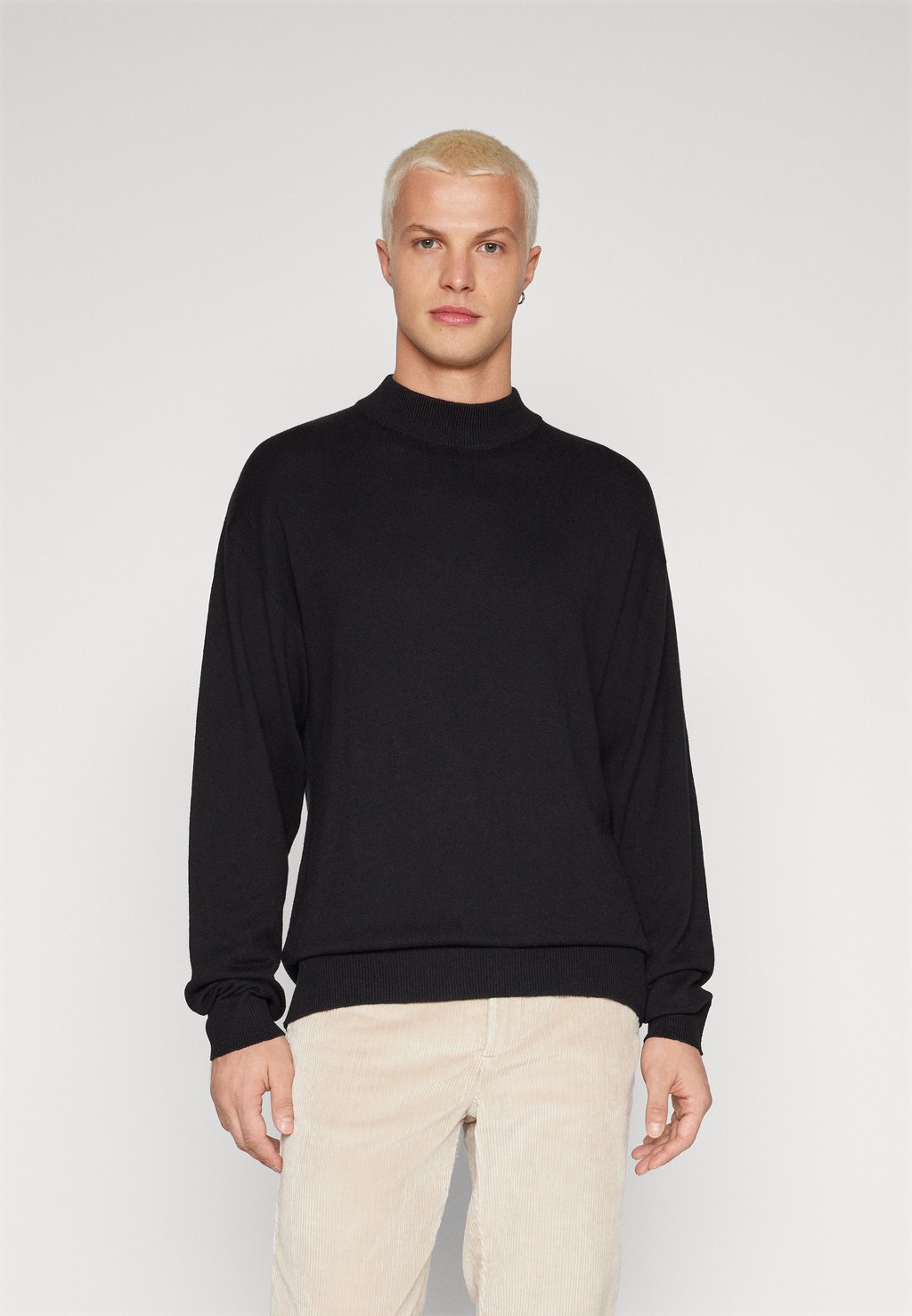 

Свитер JJEEMIL MOCK NECK Jack & Jones, черный