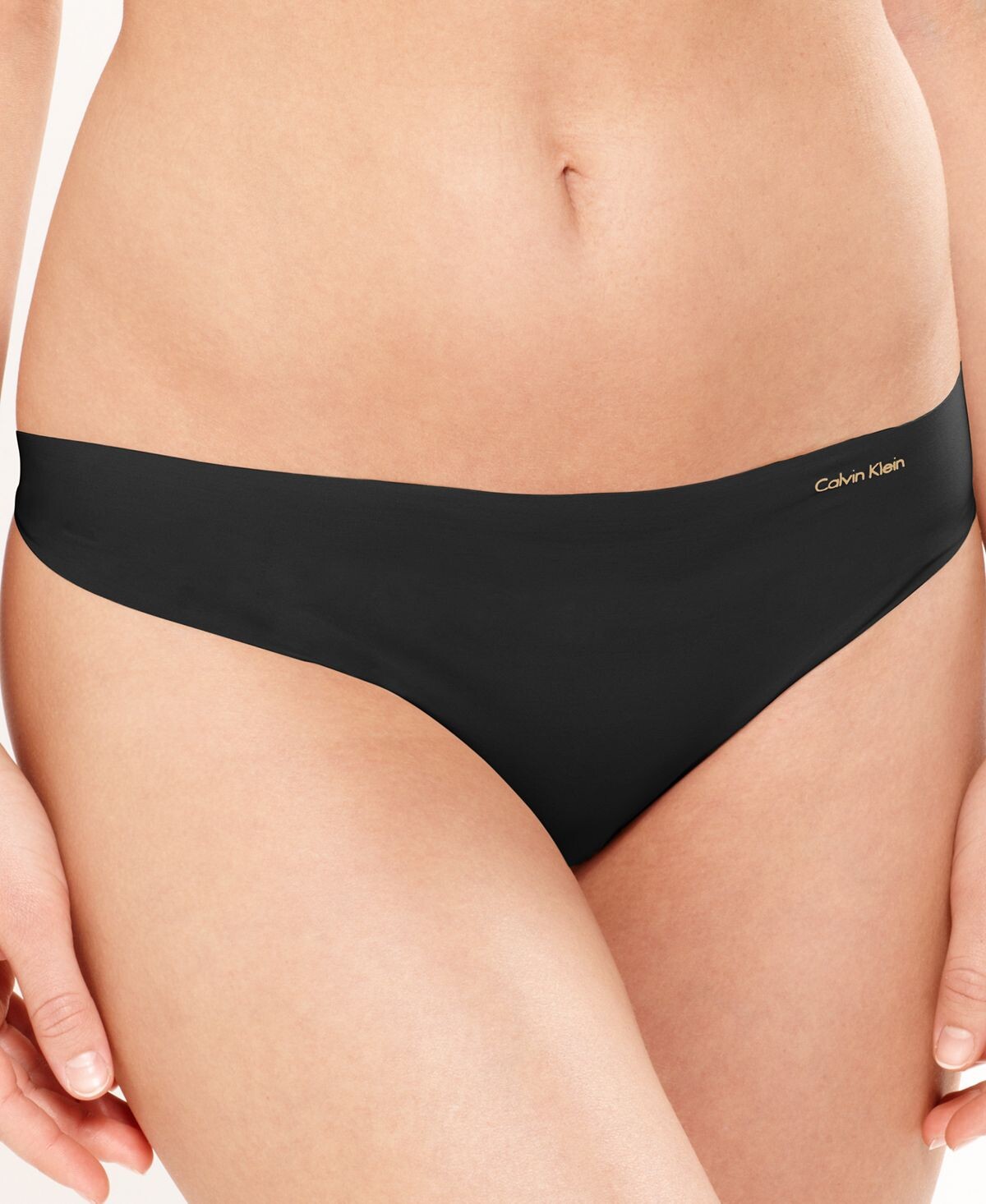 

Женские стринги-невидимки D3428 Calvin Klein, черный