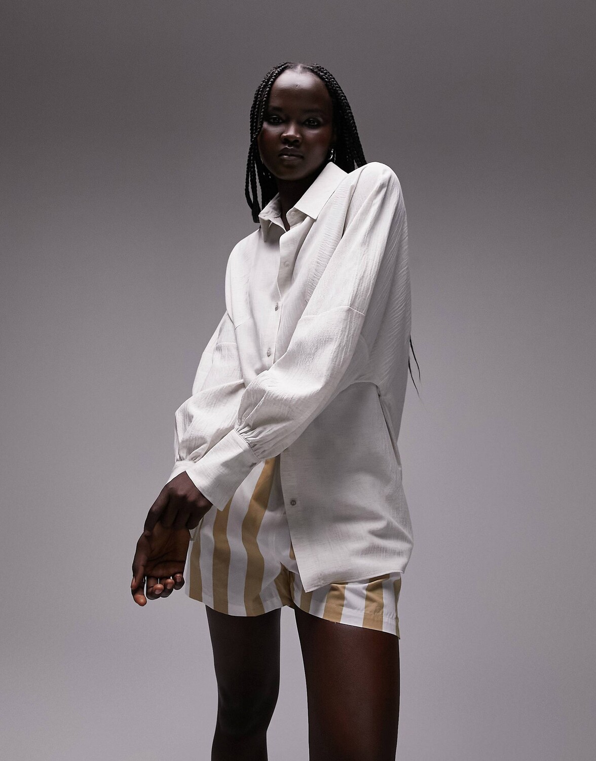 

Песочная рубашка из марли со скошенными проймами Topshop