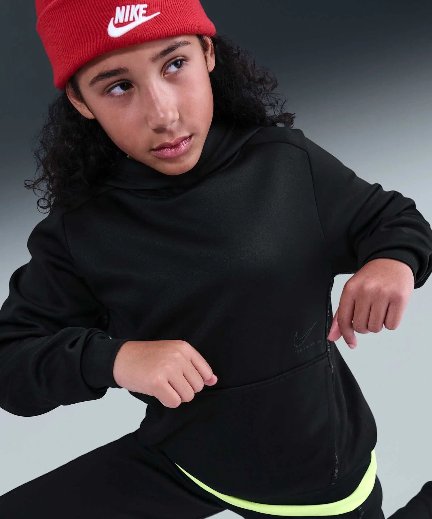 Детская толстовка Nike Sportswear Multi Dri-FIT Pullover Hoodie / Детская толстовка Nike Sportswear Multi Dri-FIT Pullover Hoodie HV0653-011 Black — фото 4