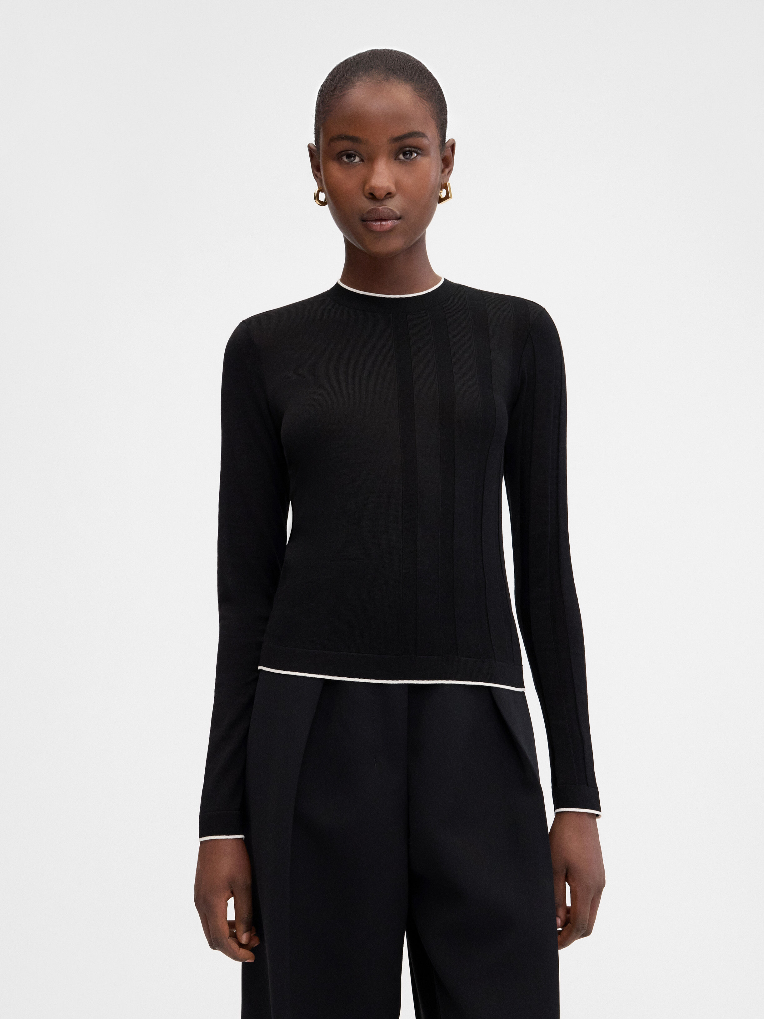 

Асимметричный вязаный пуловер JACQUEMUS The Tricot sweater, черный