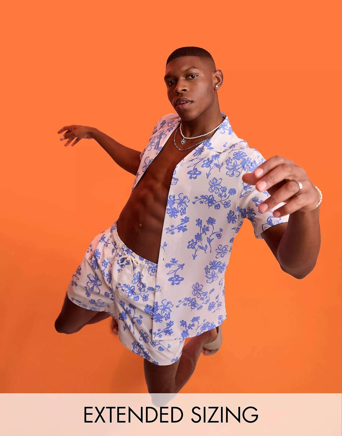 

Рубашка ASOS Coord Revere с синим цветочным принтом с каракулями