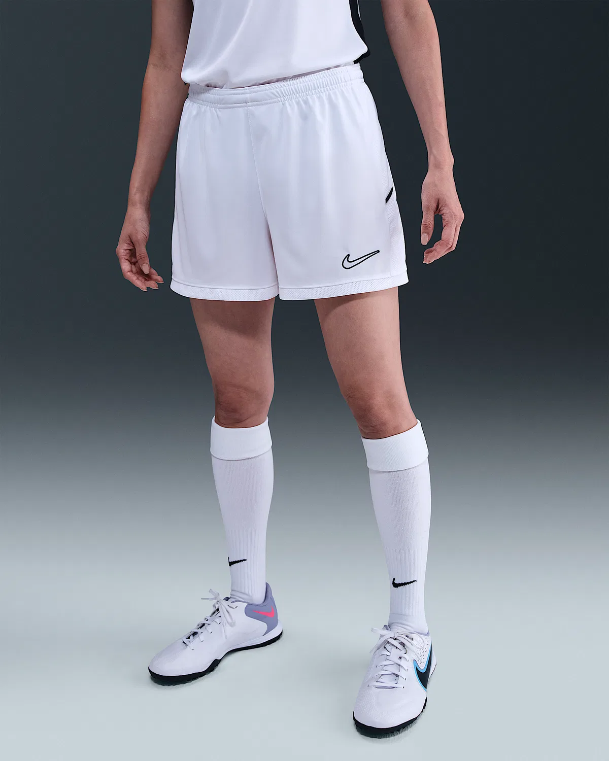 Женские футбольные шорты Nike Academy Dri-FIT 4", White/White/Black/Black — фото 2