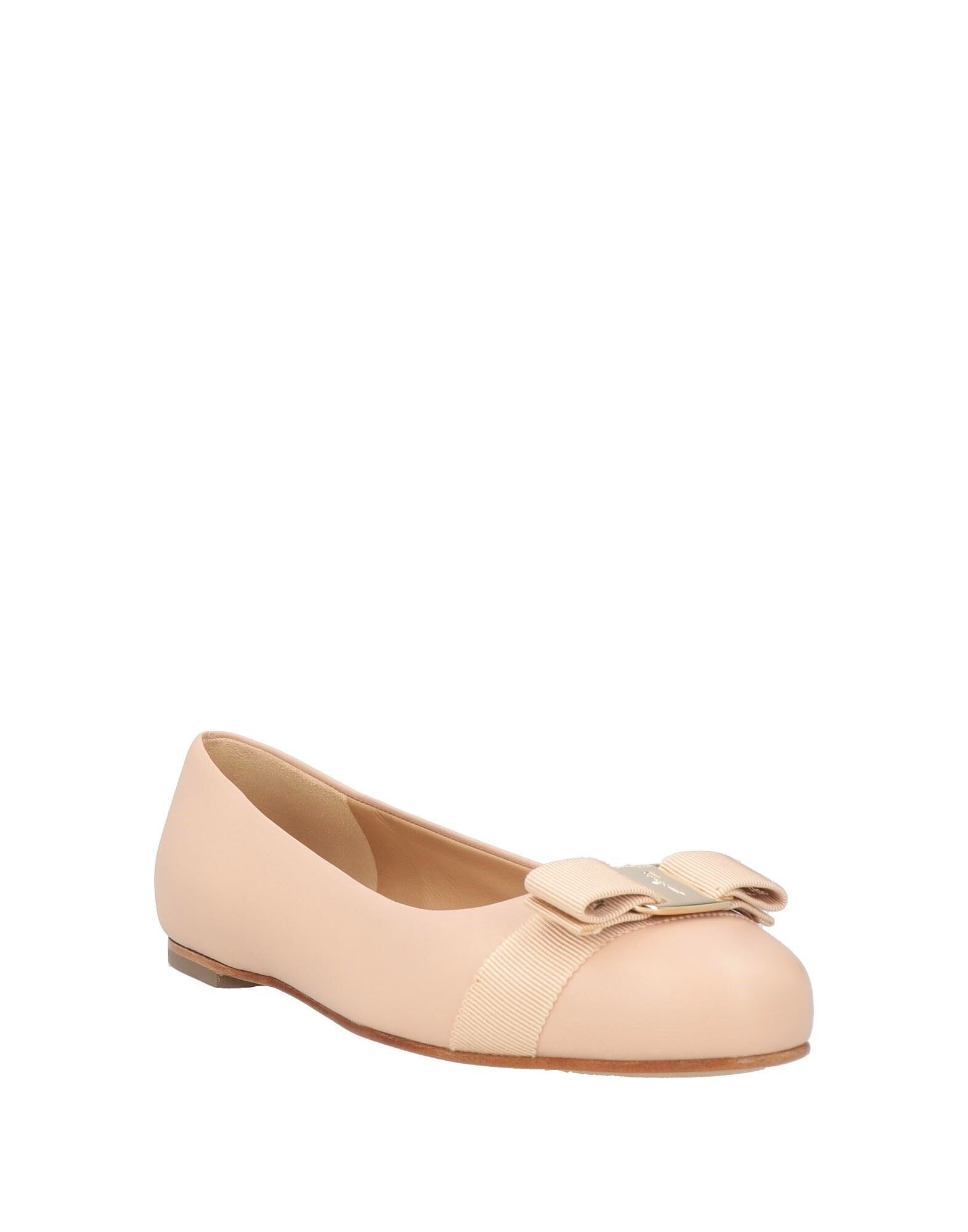 Балетки Ferragamo, бежевый — фото 2