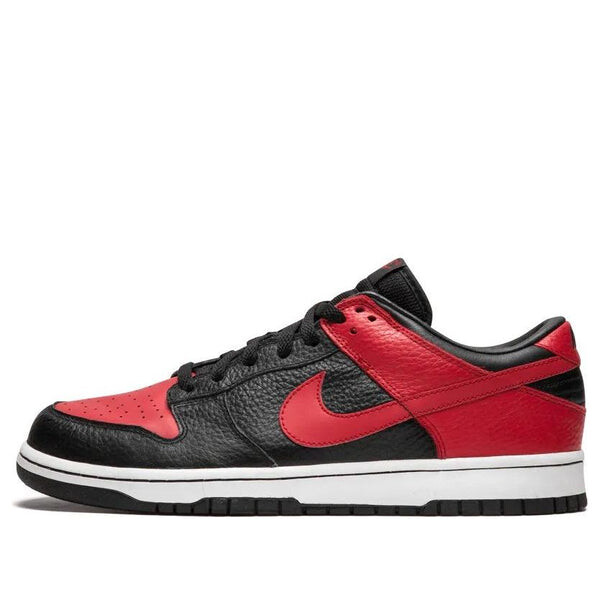 

Кроссовки dunk low 'black sports red' Nike, черный