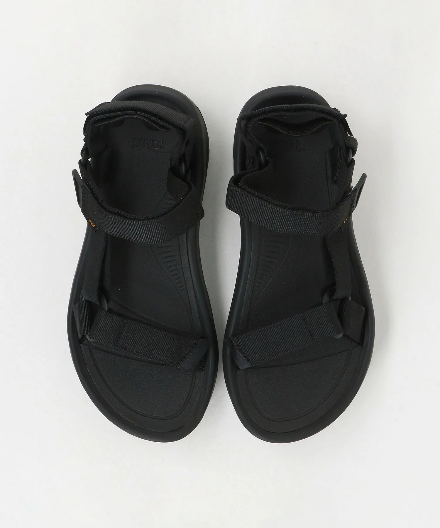 Мужские спортивные сандалии Teva Hurricane XLT2 AmpSole с объемной подошвой черные — фото 4