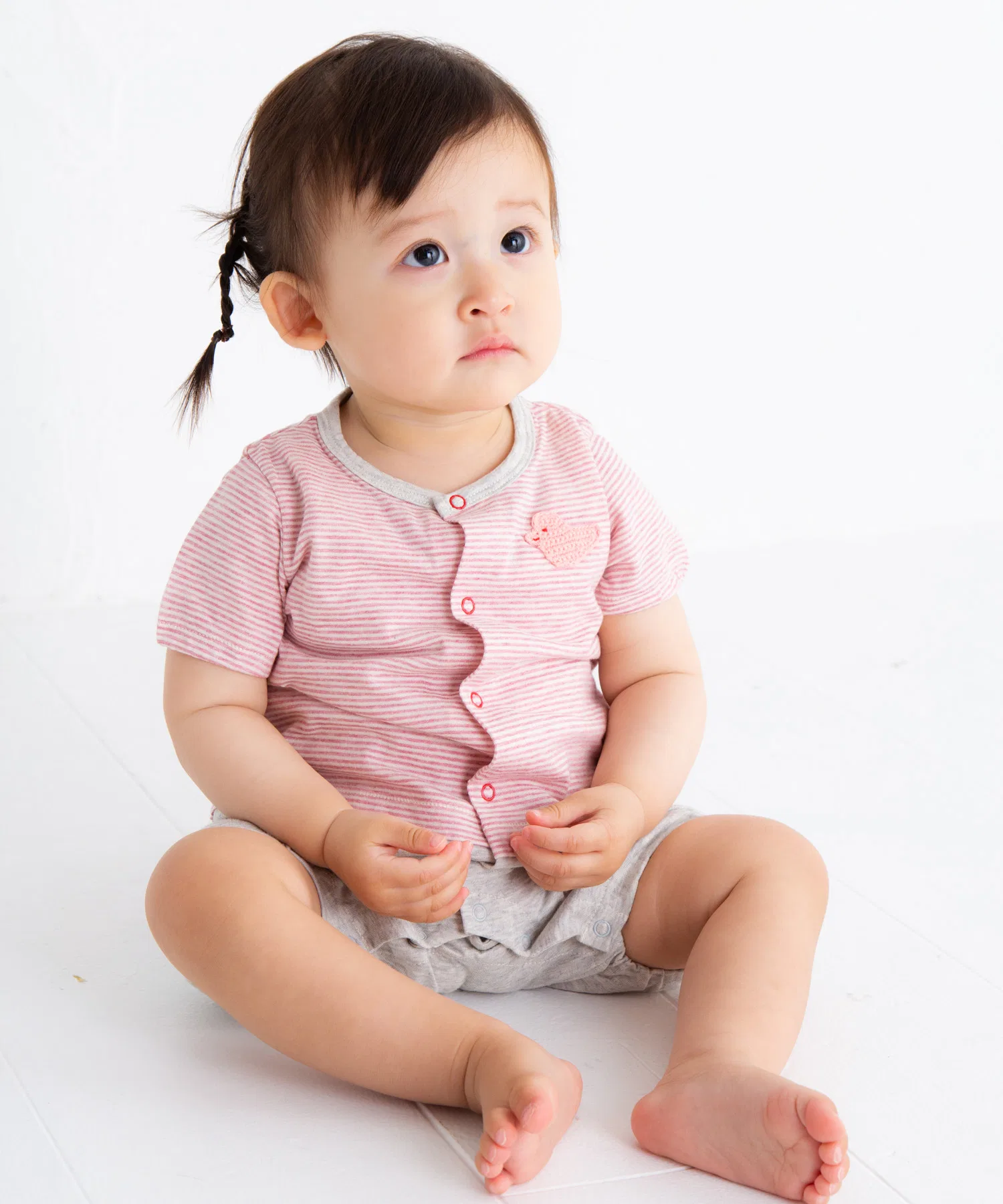 [pompkinsbaby] Комбинезон с короткими рукавами из трикотажа, выполненный в раздельном стиле