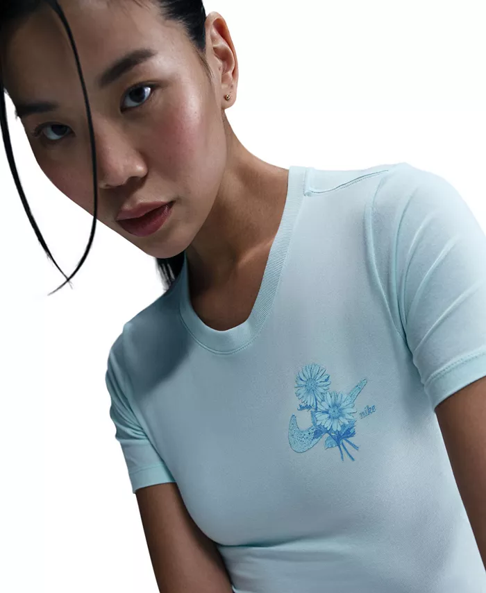 

Женская спортивная футболка Chill Knit Slim Cropped Nike, синий