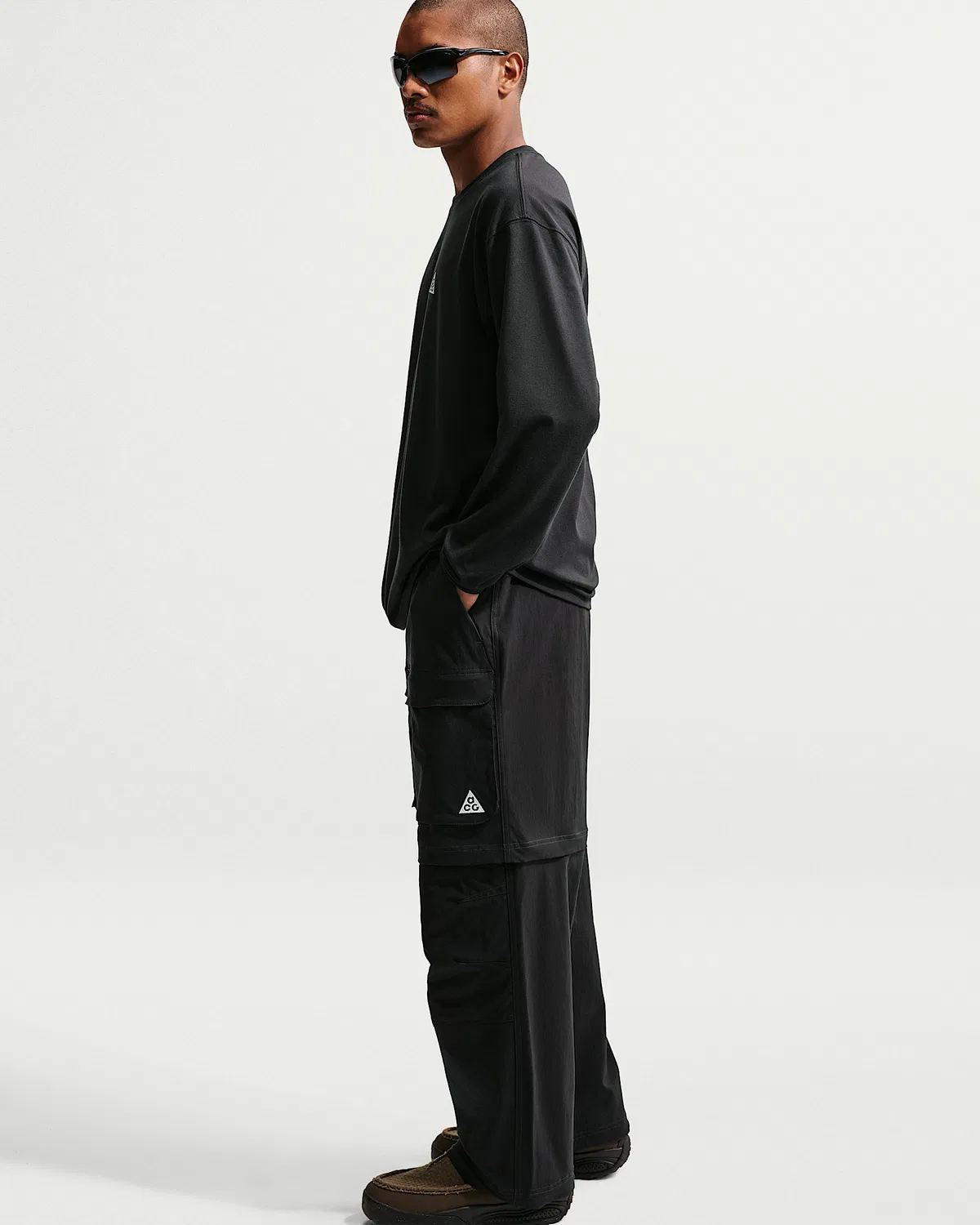 Мужские штаны карго на молнии Nike ACG "Smith Summit", Black/Anthracite/Summit White — фото 4
