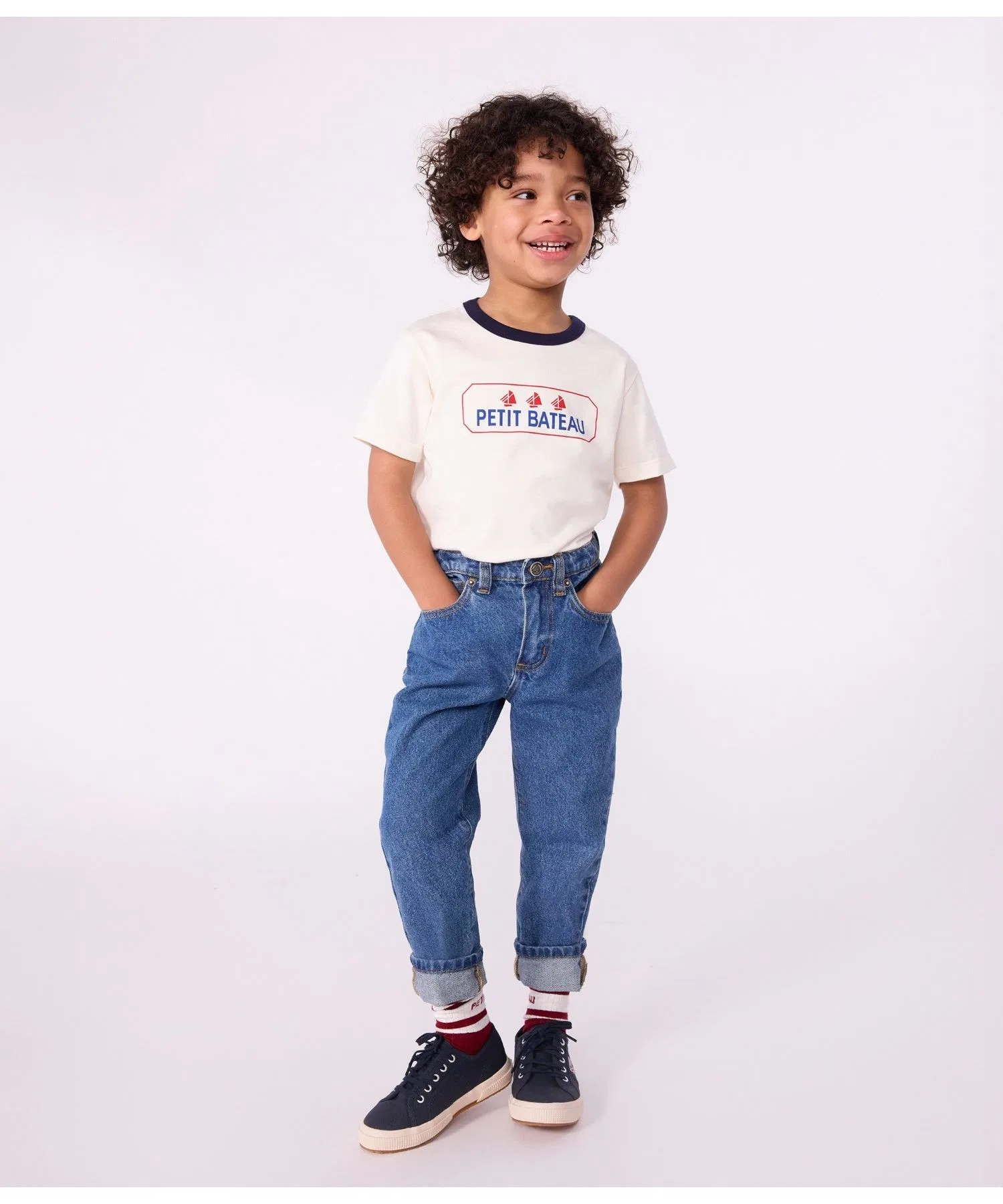 Детская футболка PETIT BATEAU с логотипом из хлопка белая — фото 2