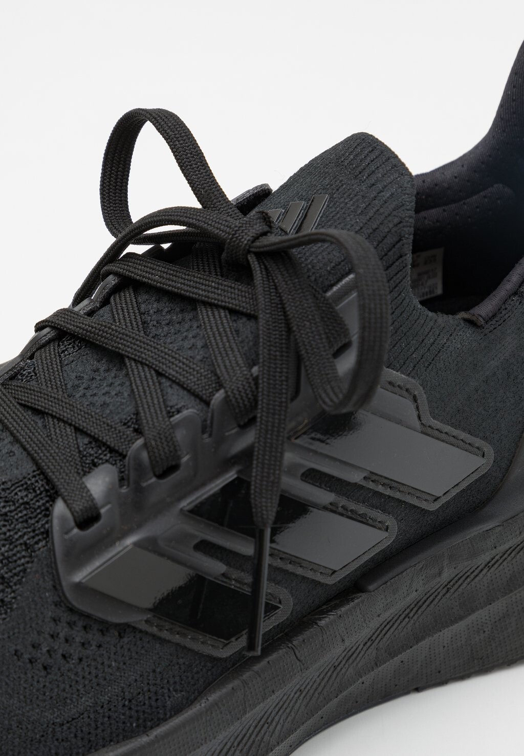 Кроссовки ULTRABOOST 5 adidas, черный