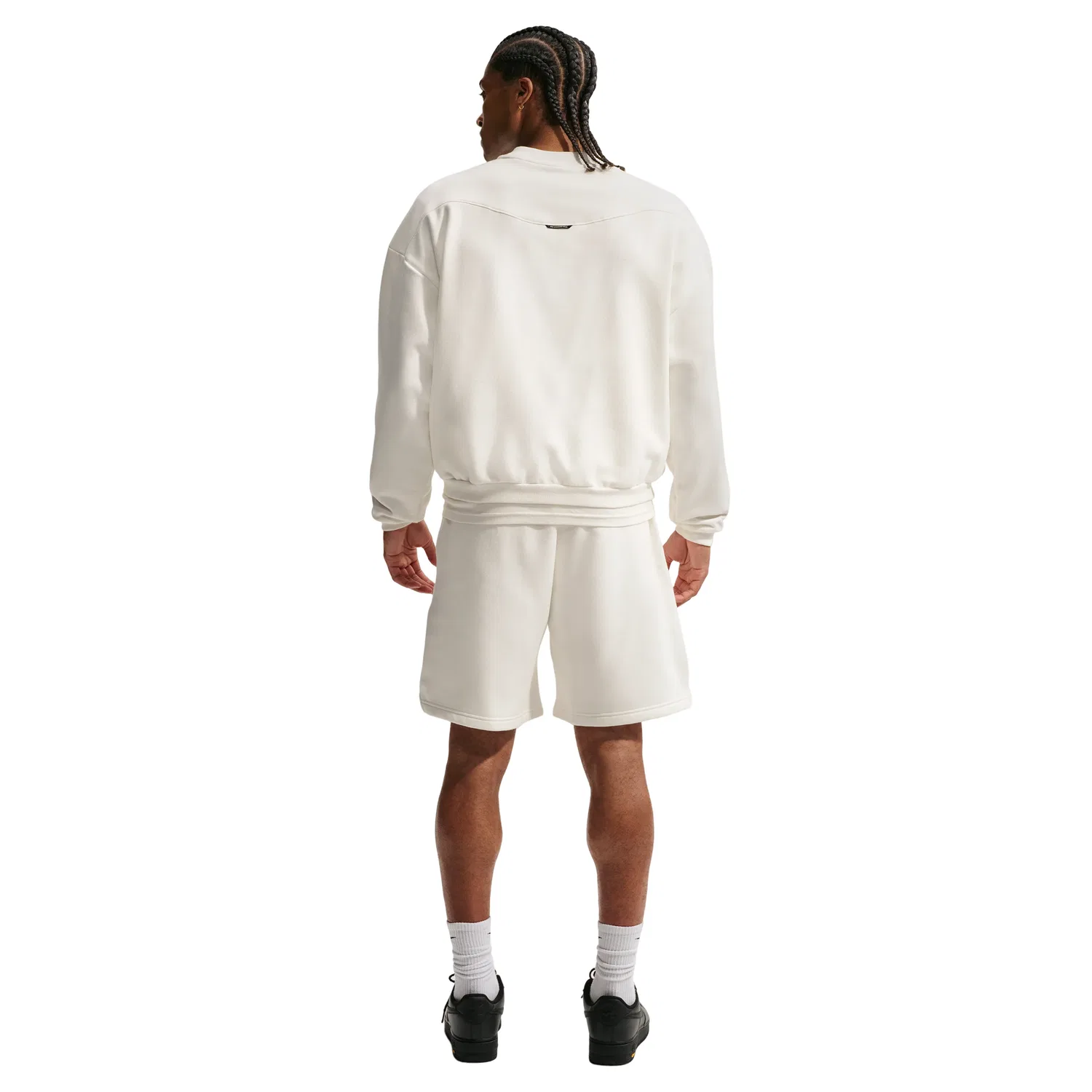 Шорты Nike Tech Fit Standard Issue Brush Fleece 8In Short 'Sail Pale Ivory' IU3281-133, белый — фото 3