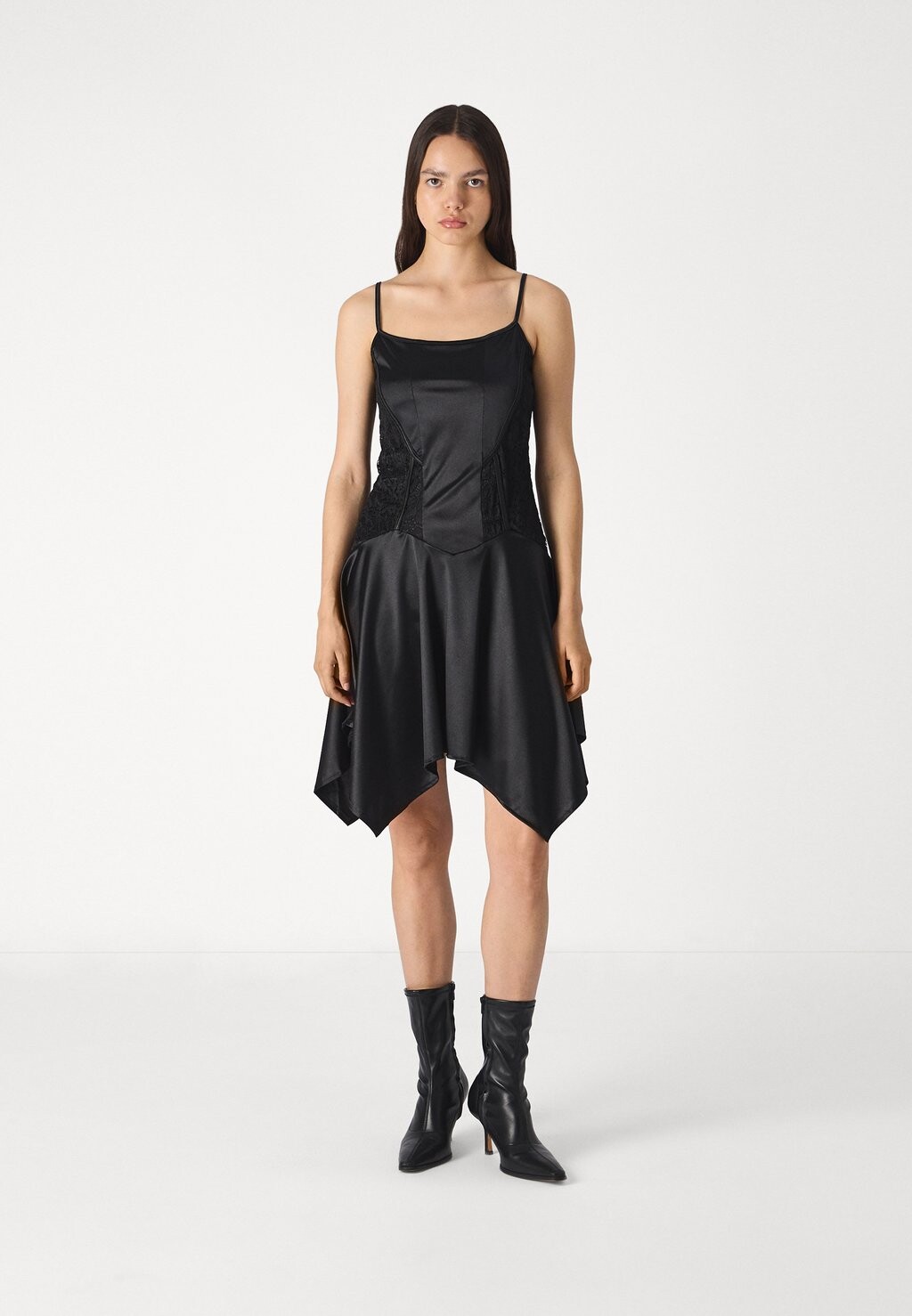 

Коктейльное платье / вечернее платье MELODY SKATER DRESS WAL G., черный
