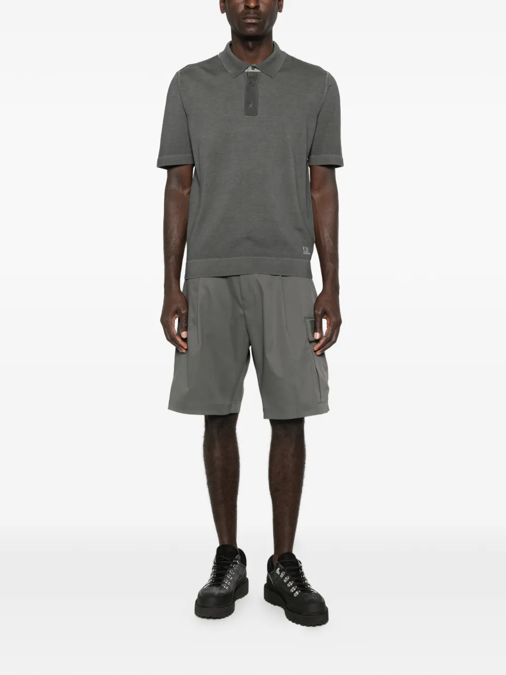 

Шорты с накладными карманами C.P. Company, серый