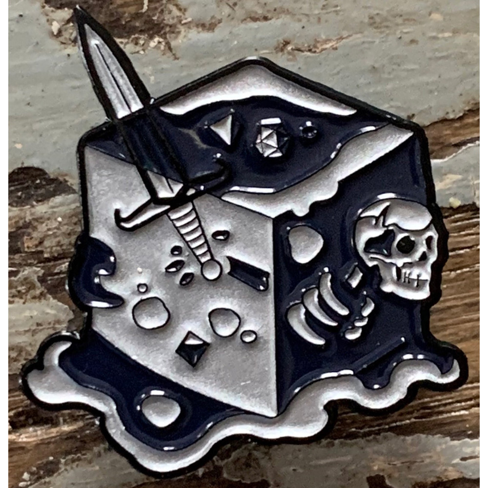 

Аксессуары Creature Curation Enamel Pin: Gelatinous Cube - Black Ooze