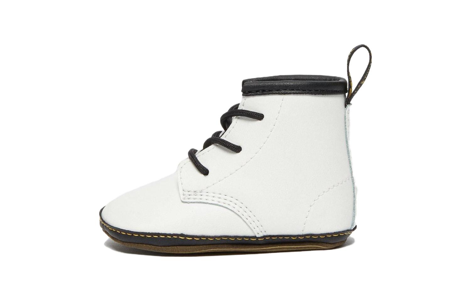 

Детские кожаные ботинки Dr Martens 1460 на шнуровке Dr.Martens, белый