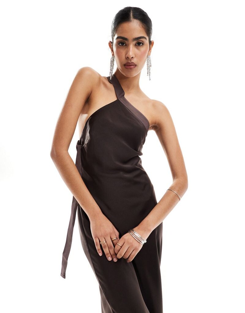 

ASOS DESIGN – коричневое платье макси на одно плечо с репсовым поясом