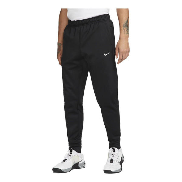 

Брюки therma therma fit зауженные спортивные брюки Nike, черный