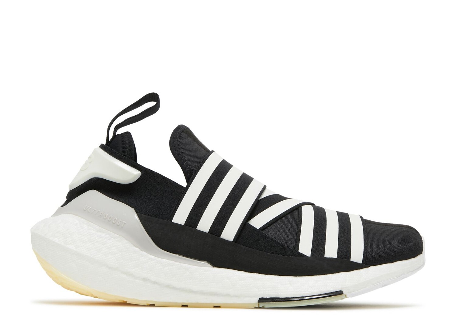 

Кроссовки Adidas Y-3 Ultraboost 22, черный/белый