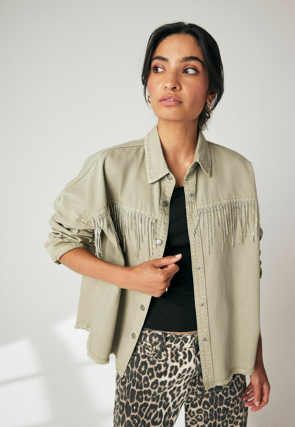 

Джинсовая куртка FRINGE EMBELLISHED Next, цвет Mottled Beige