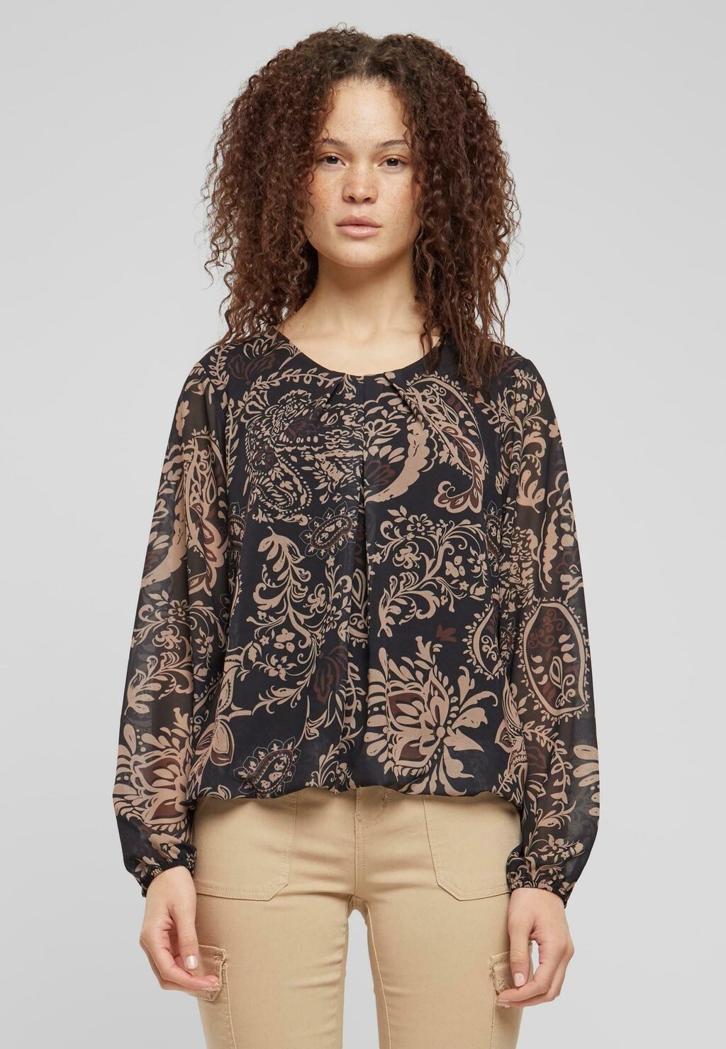 

Блузка MIT ALL OVER ORNAMENT Cloud 5ive, цвет black