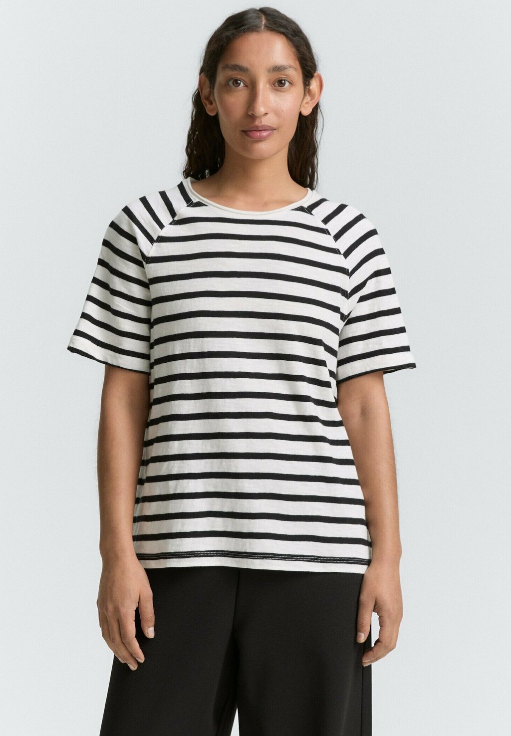 

Футболка с принтом STRIPED TOM TAILOR, черный