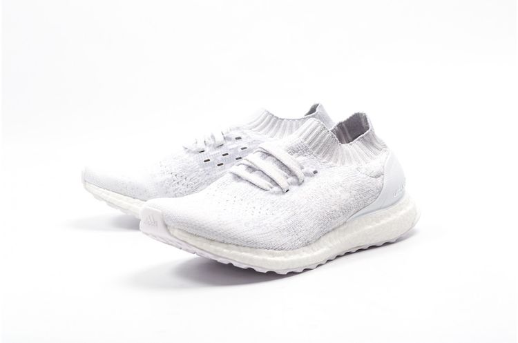 

Кроссовки adidas Wmns UltraBoost Uncaged White, белый