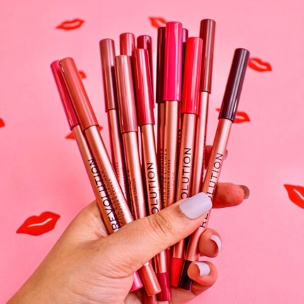 

Карандаш для губ Satin Kiss - выберите свой оттенок Makeup Revolution