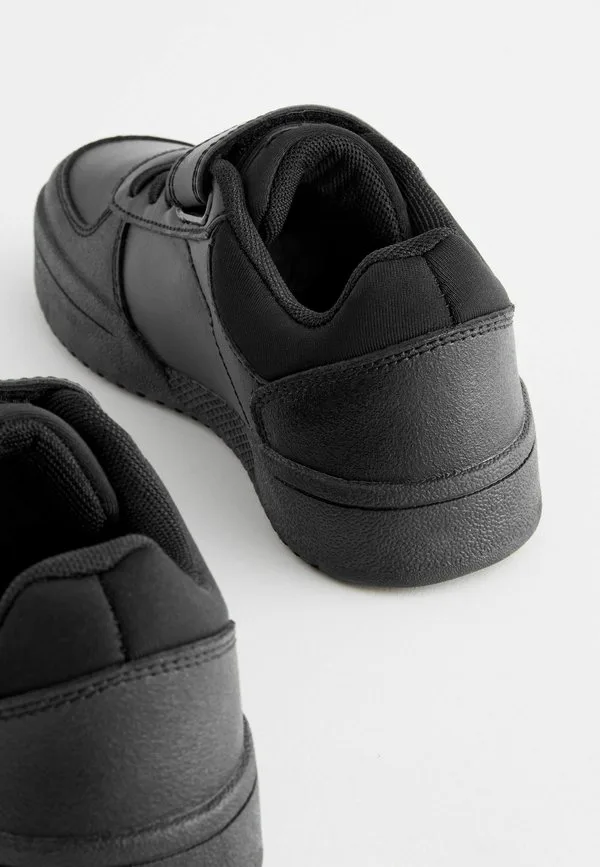 Кроссовки для школы с широкой колодкой и ремешком на липучке Next, Black — фото 4