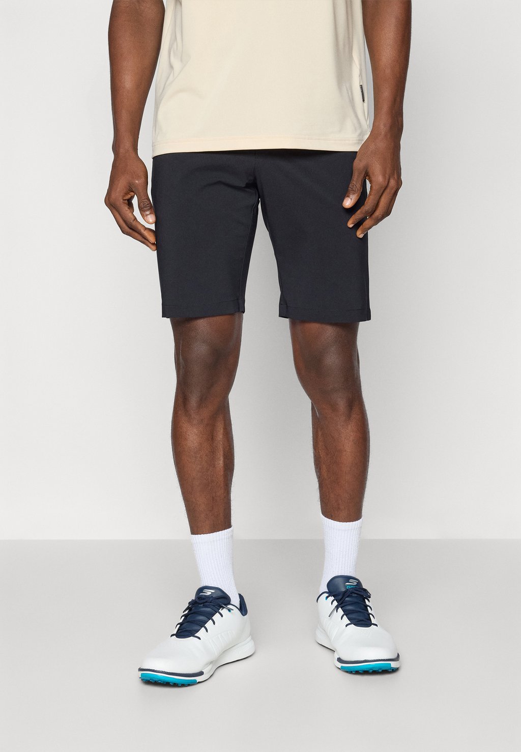 

Спортивные шорты FLIER SHORTS Peak Performance, черный