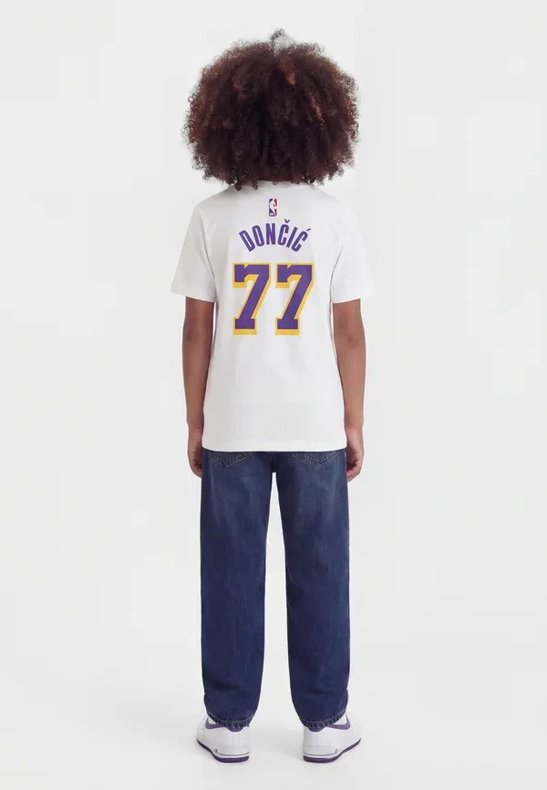 Футболка Nike Performance NBA Los Angeles Lakers Luka Doncic Icon Tee Print T-Shirt, белый — фото 2