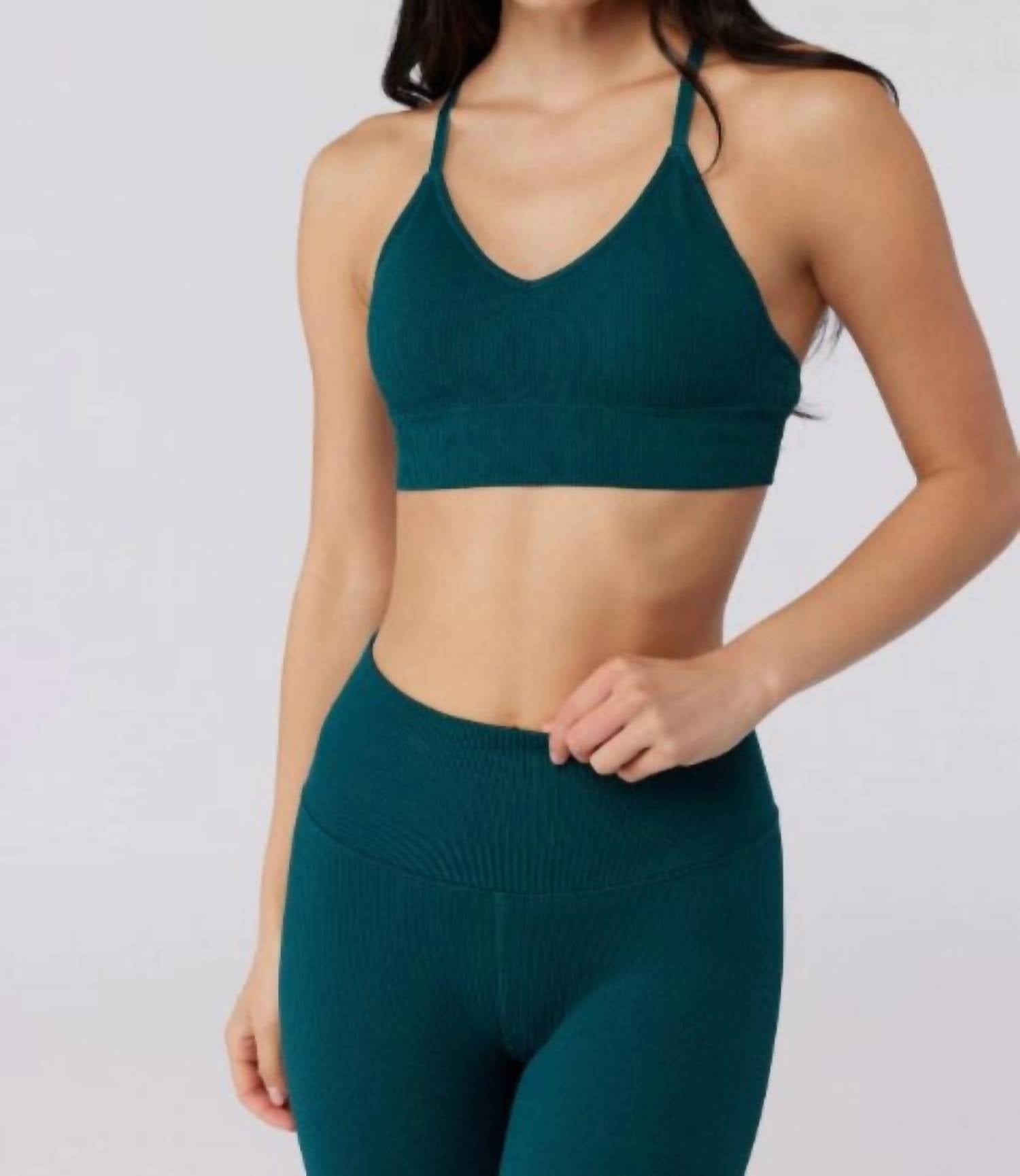 

Бесшовный бюстгальтер Selene Triangle Rib из сосны Spiritual Gangster, цвет pine