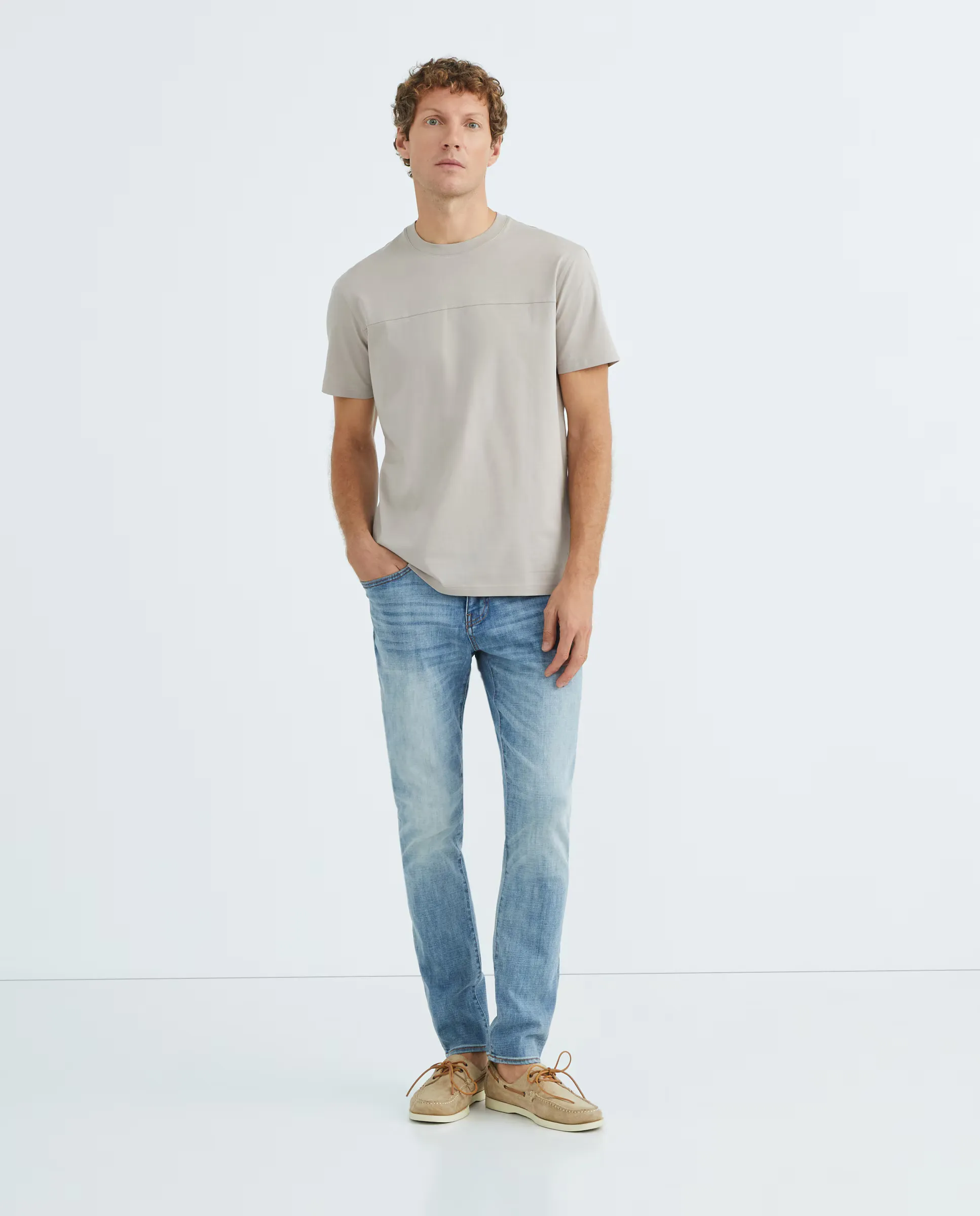 

Мужские джинсы J14 slim fit, постиранные в синем цвете Armani Exchange, индиго/синий