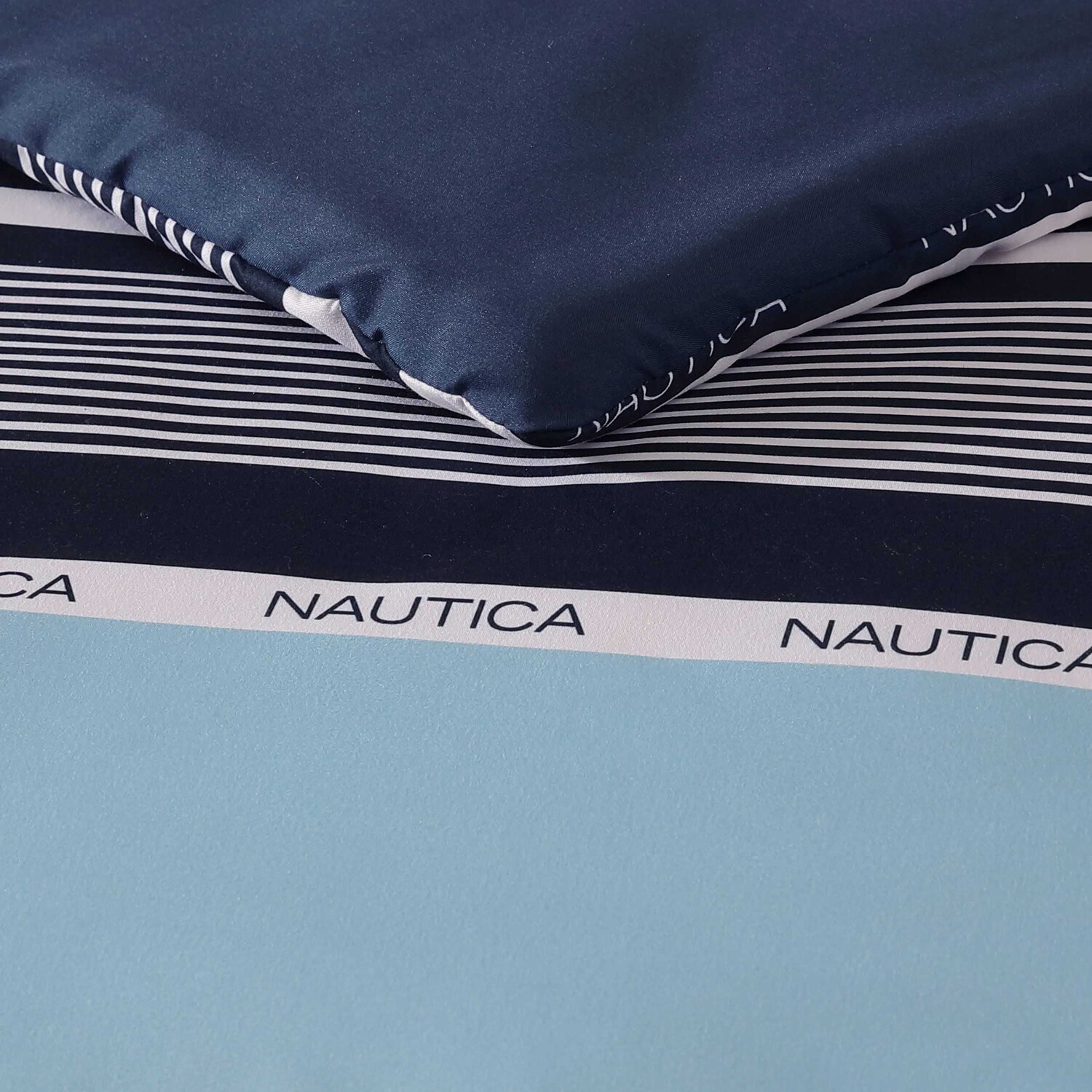 

Бонусный набор Nautica Elliot Navy King Comforter & Sham, цвет Nrf Cobalt Wave