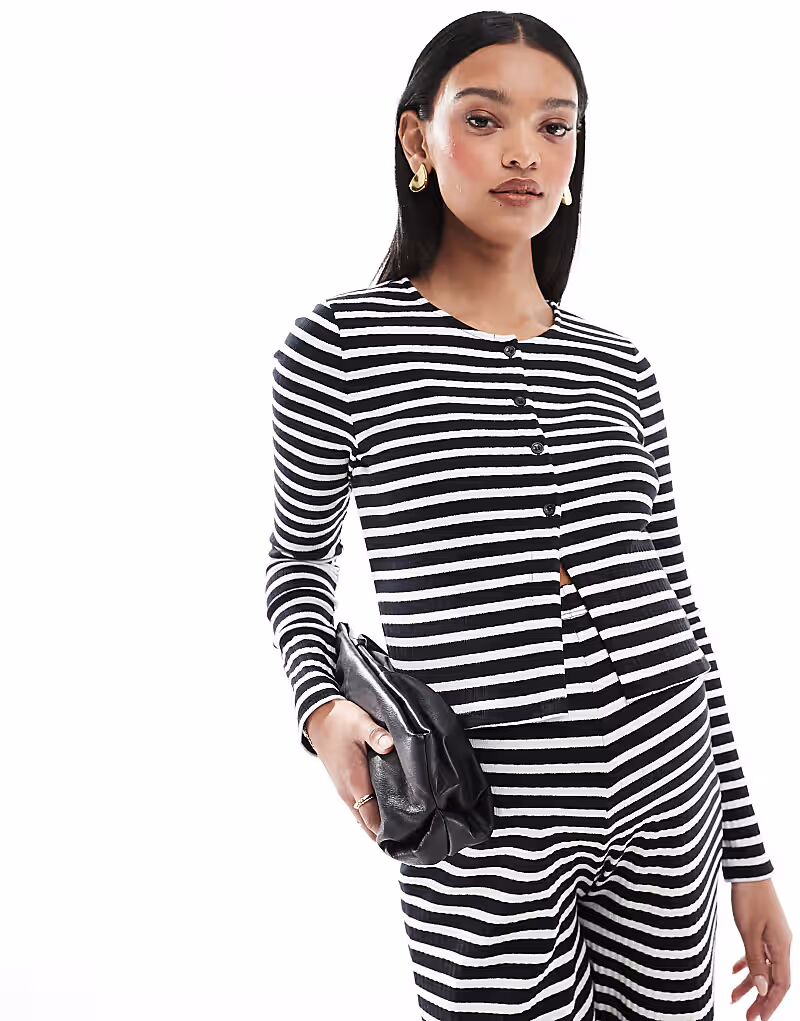 

Mamalicious Maternity трикотажный кардиган на пуговицах в однотонную полоску Mama.licious