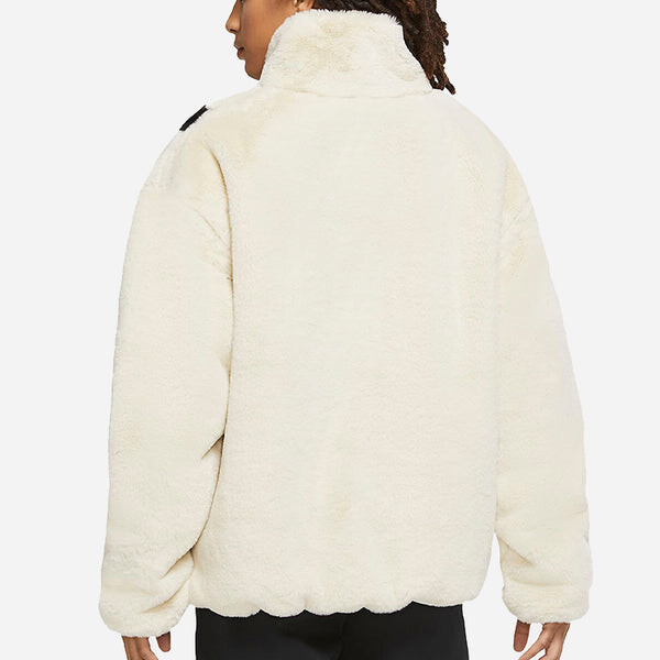 Куртка Nike Sportswear Swoosh Large Logo Stay Warm Lamb's, бежевый — фото 4