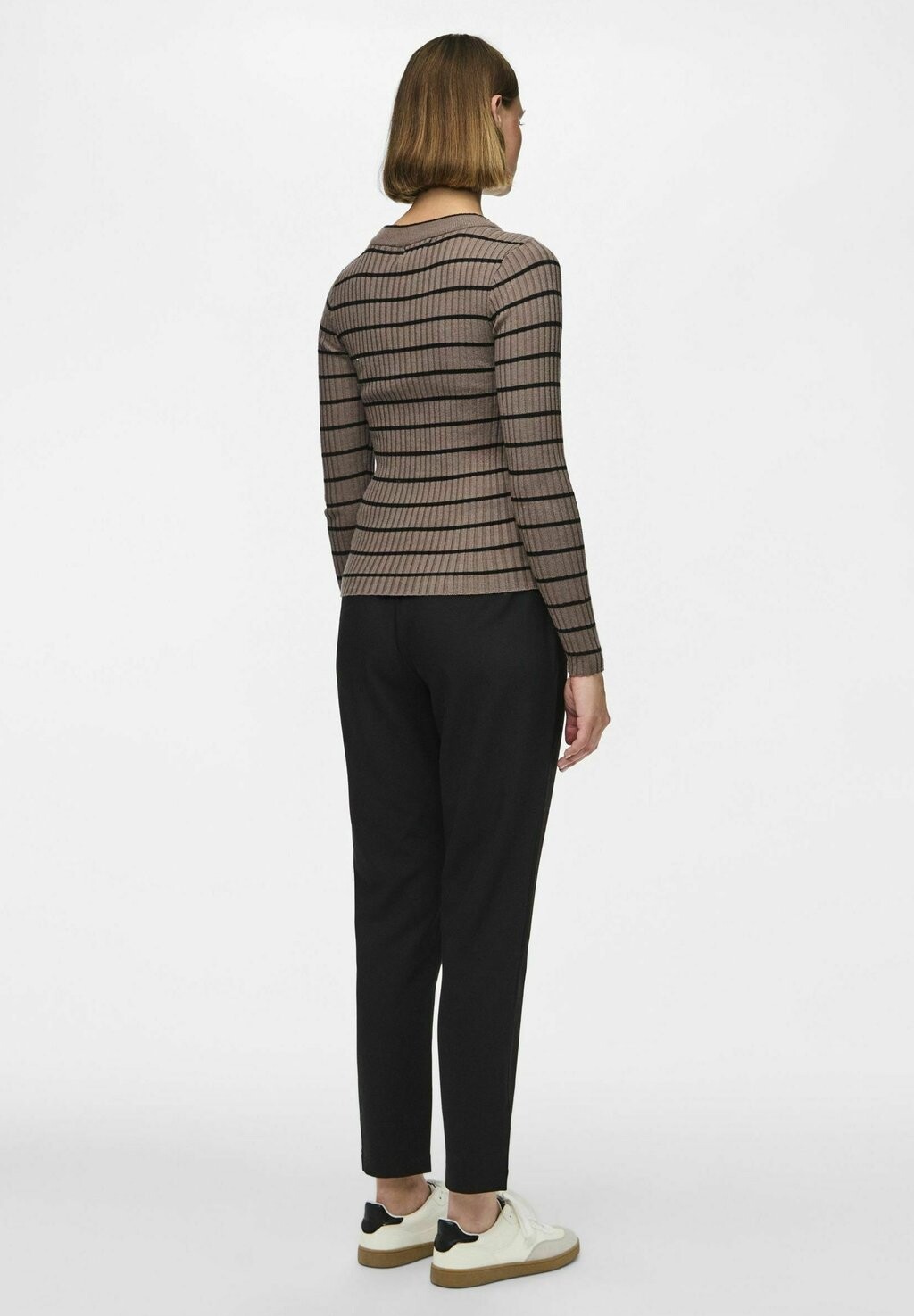 

Джемпер CRISTA LS O-NECK NOOS BC Pieces, оливковый