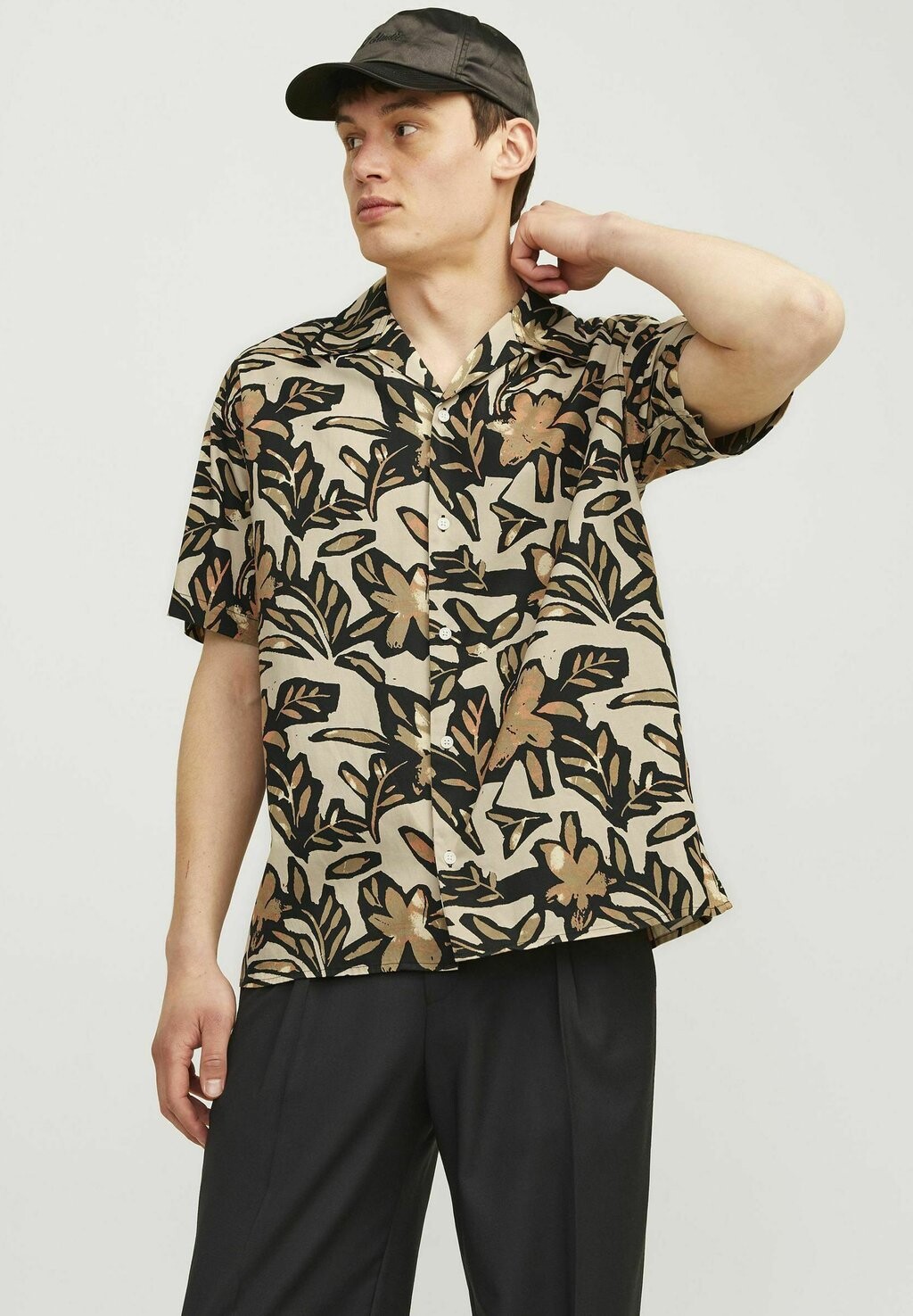 

Рубашка JORSEQUOIA AOP RESORT SS Jack & Jones, бежевый