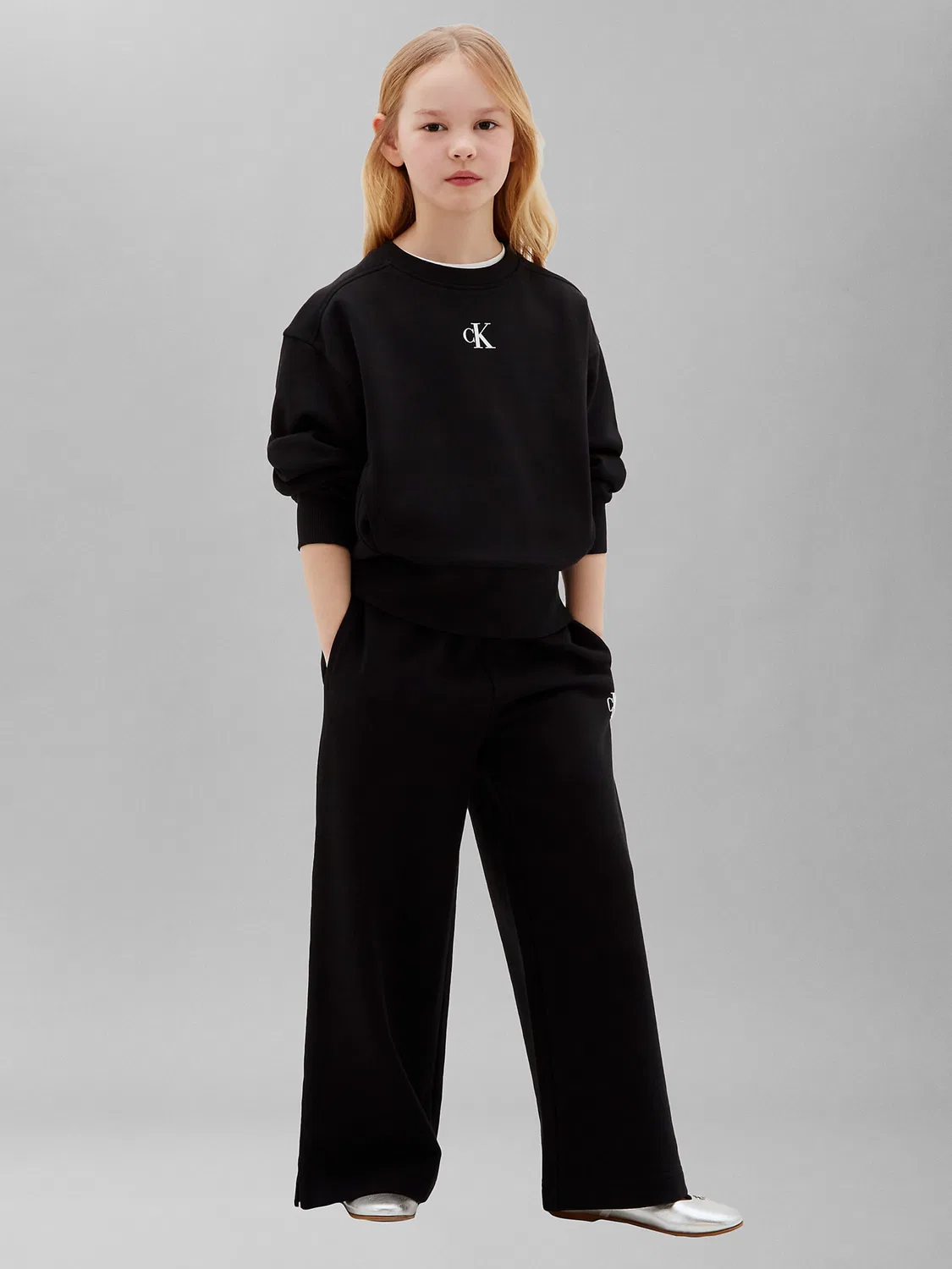Джинсы Calvin Klein Jeans с широкими штанинами, черные — фото 2
