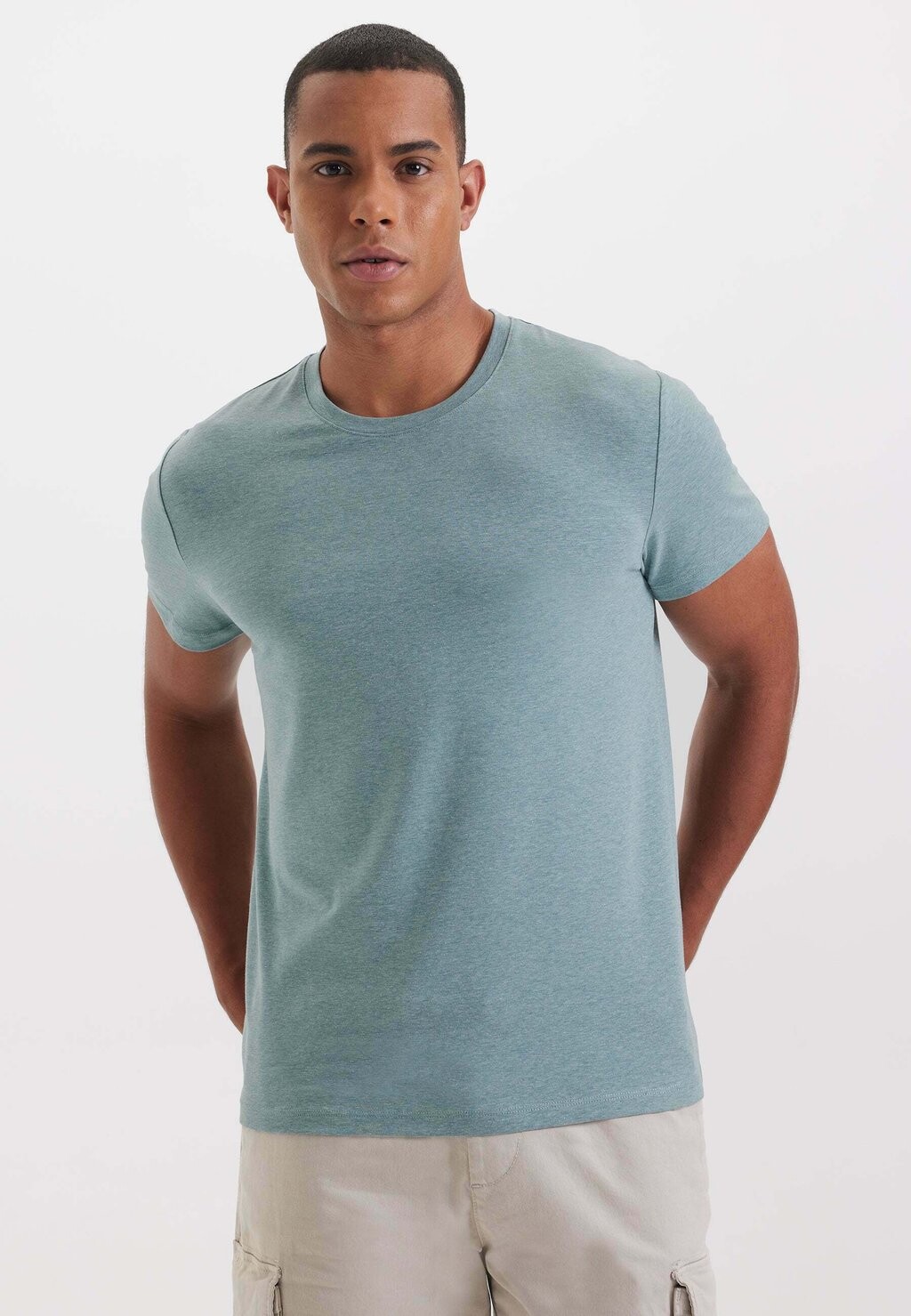 

Футболка базовая MERLIN O-NECK WESTMARK LONDON, цвет green melange