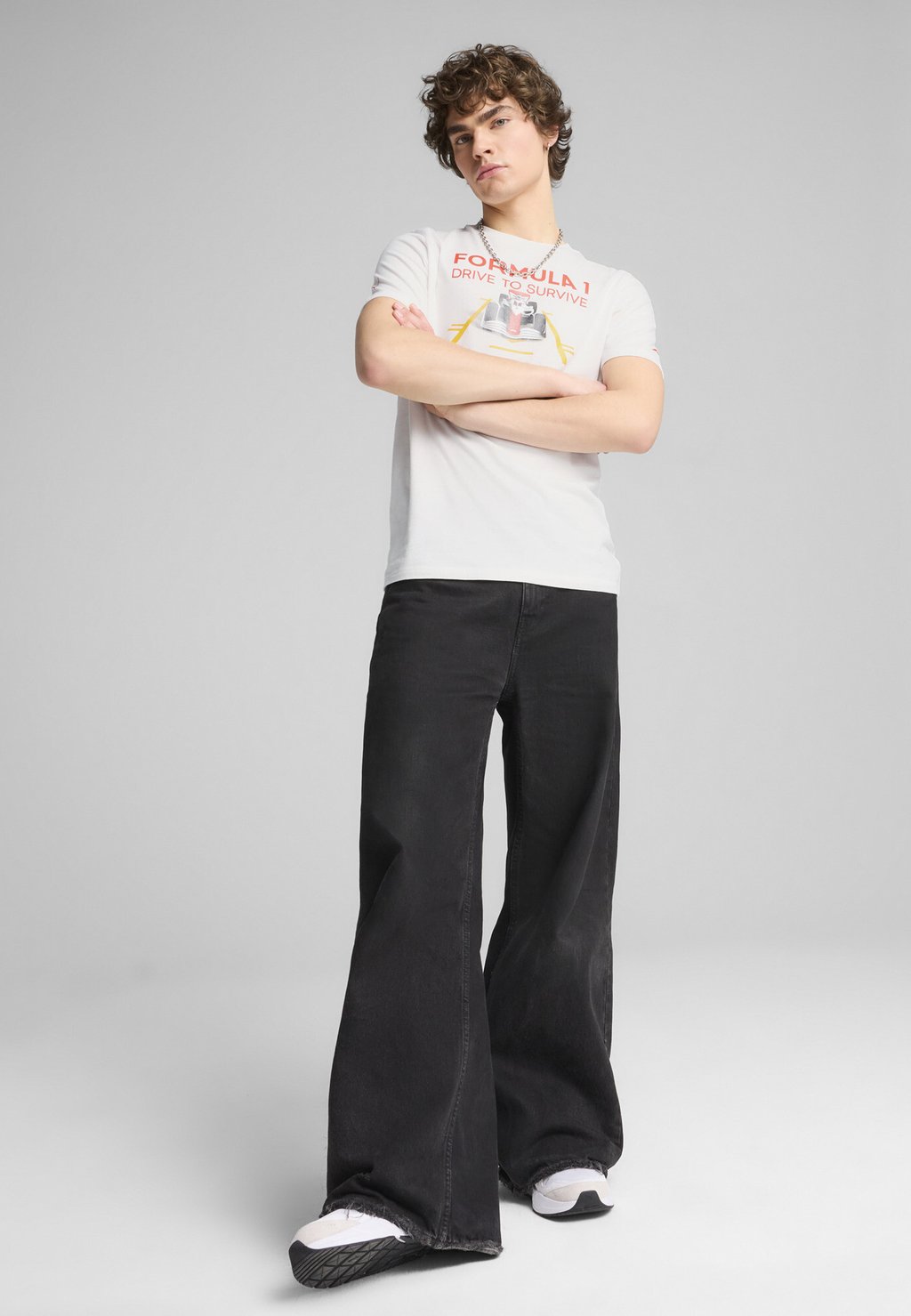 

Футболка с принтом F1 DTS GRAPHIC RACE TEE Puma, белый