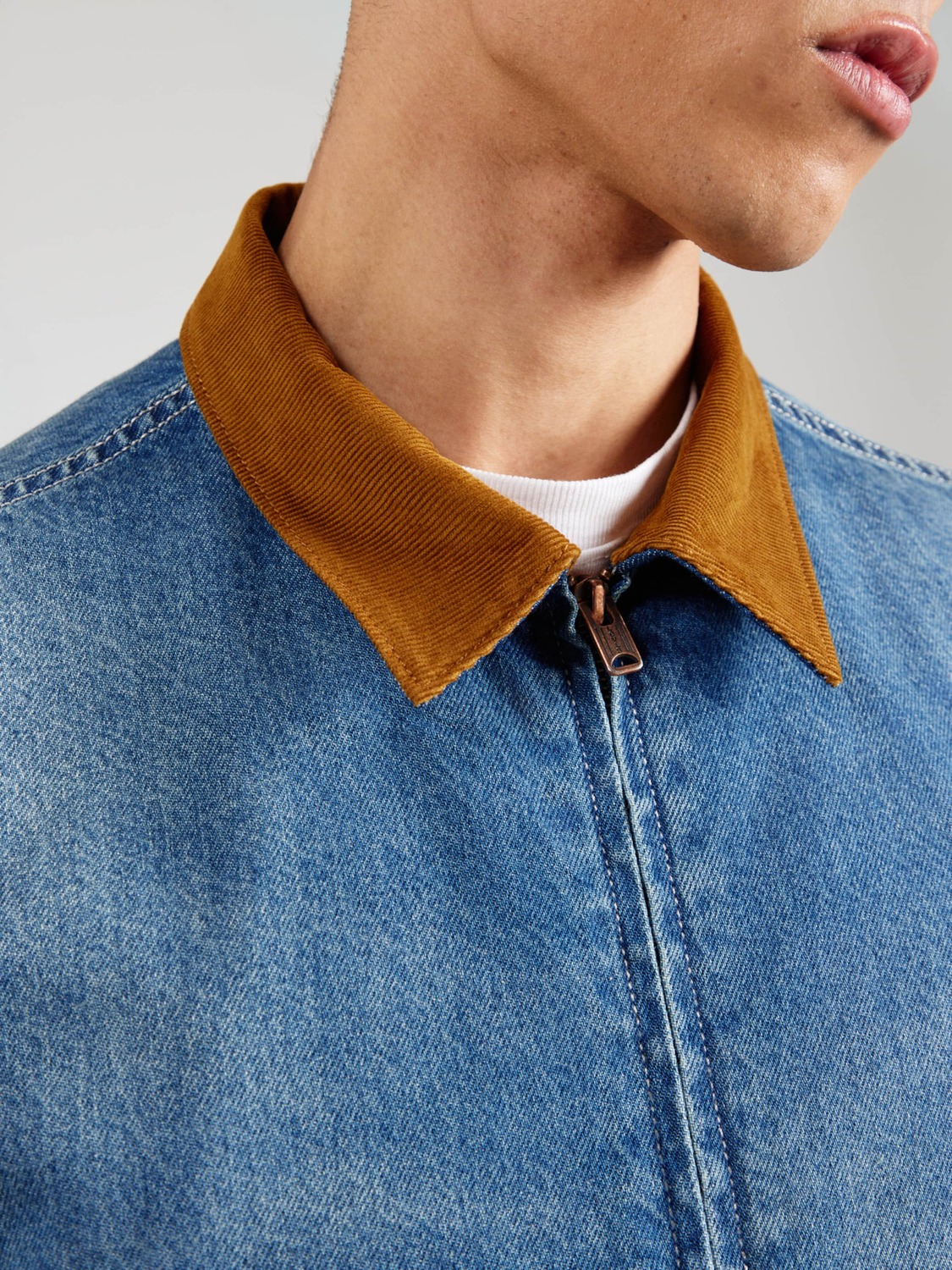 LEVI'S  Куртка межсезонная 'Mechanics Full-Zip Jacket' в синем дениме — фото 2