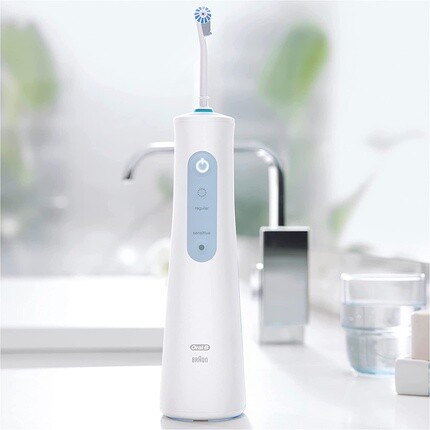 Беспроводная ирригатор Oral-B Aquacare 4 с технологией Oxyjet — белый/синий, Oral B — фото 2
